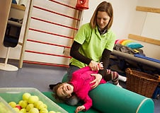 Physiotherapie bei Säuglingen & Kinder